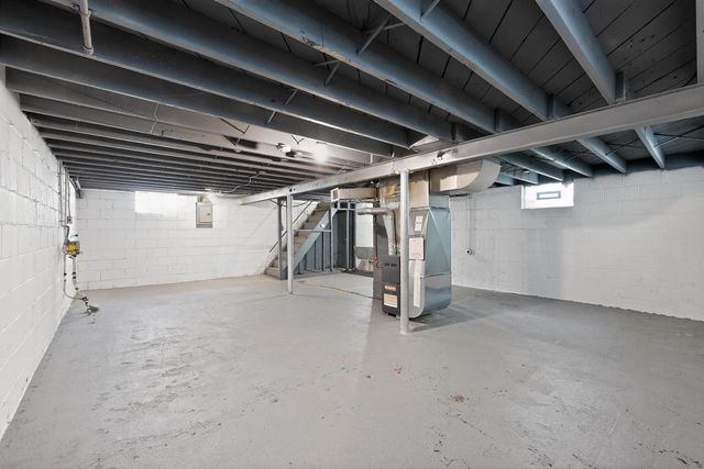 5823 N 36th STREET, Milwaukee, WI 53209