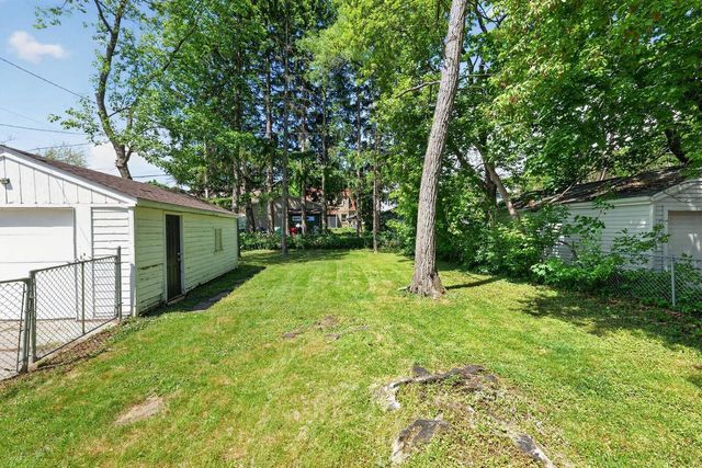 5823 N 36th STREET, Milwaukee, WI 53209