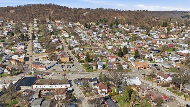 8306 Ohio River Blvd, Emsworth, PA 15202