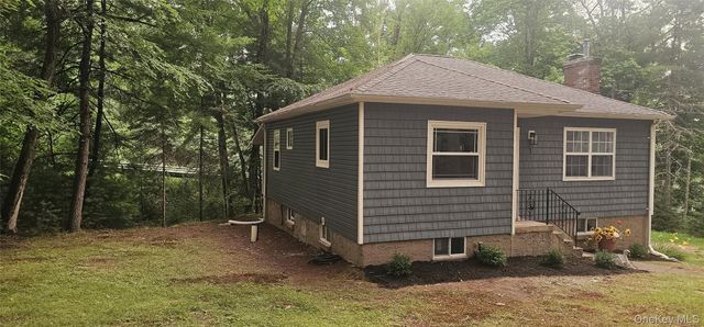 1 Corkscrew Rd, Eldred, NY 12732