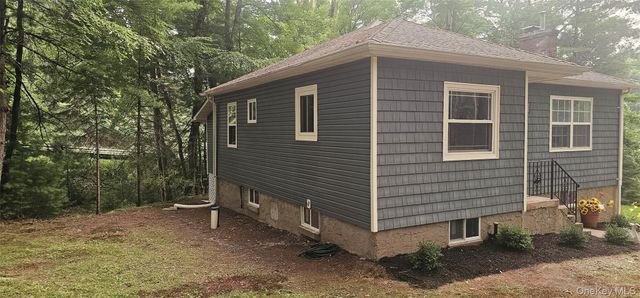 1 Corkscrew Rd, Eldred, NY 12732