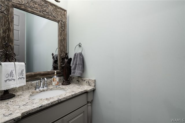 10698 SPILT OAK, Northport, AL 35475