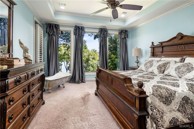 10698 SPILT OAK, Northport, AL 35475