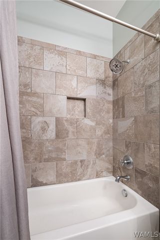 10698 SPILT OAK, Northport, AL 35475