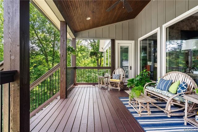 10698 SPILT OAK, Northport, AL 35475