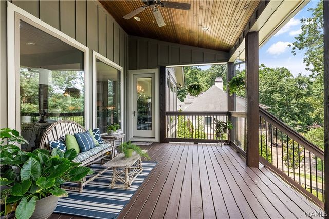 10698 SPILT OAK, Northport, AL 35475