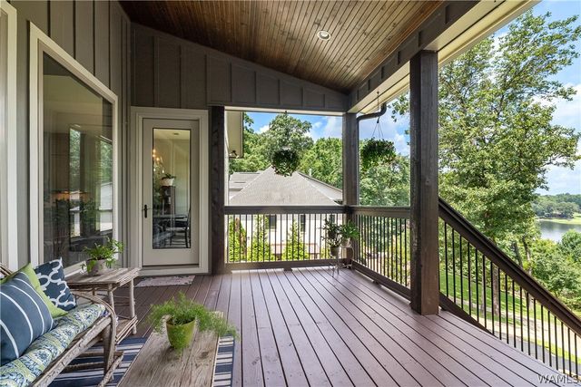 10698 SPILT OAK, Northport, AL 35475