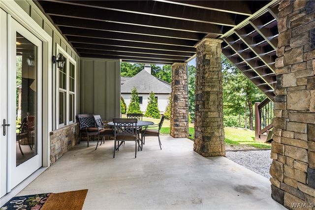 10698 SPILT OAK, Northport, AL 35475