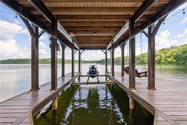 10698 SPILT OAK, Northport, AL 35475