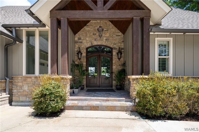10698 SPILT OAK, Northport, AL 35475