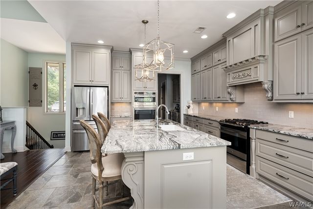 10698 SPILT OAK, Northport, AL 35475