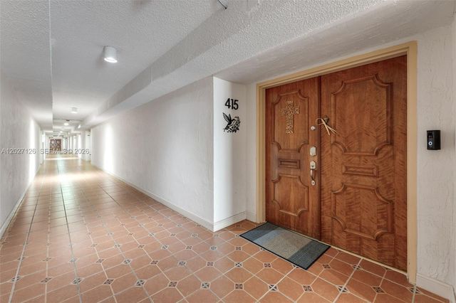 1350 SW 122nd Ave 415, Miami, FL 33184