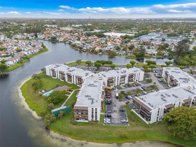 1350 SW 122nd Ave 415, Miami, FL 33184