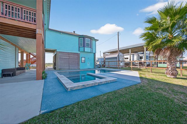 1127 County Road 299, Sargent, TX 77414