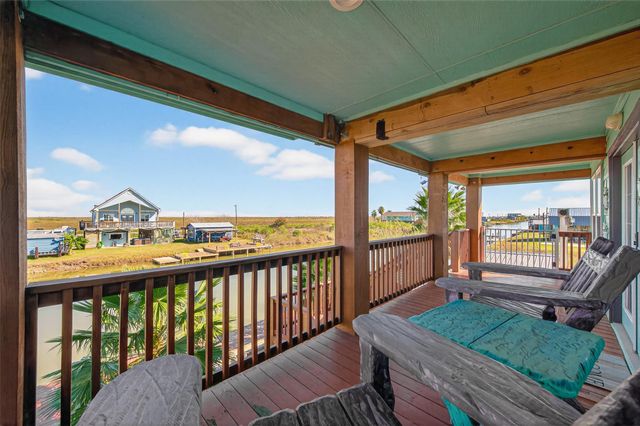 1127 County Road 299, Sargent, TX 77414