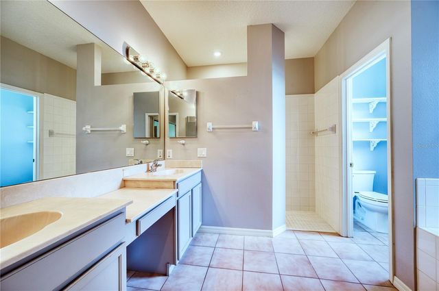 4252 MACKAY FALLS TERRACE, Sarasota, FL 34243