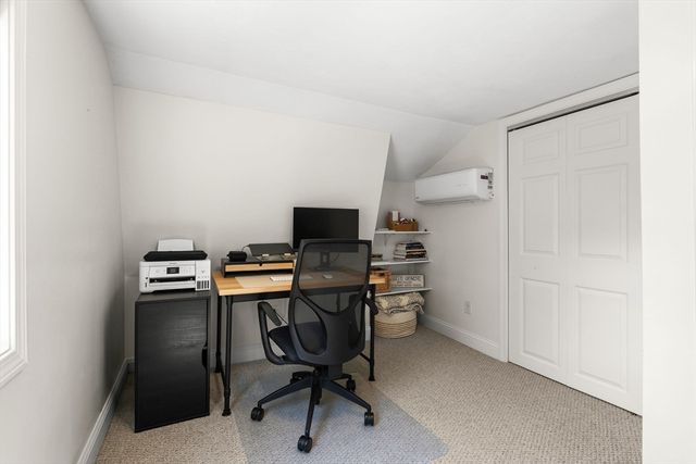 17 Woodbine Ave, Pembroke, MA 02359