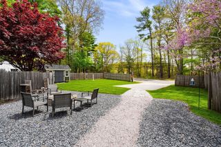 17 Woodbine Ave, Pembroke, MA 02359