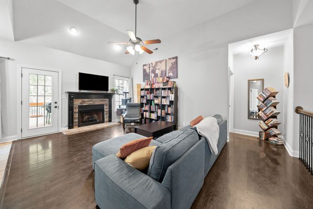 1284 Viewmont Dr, Clarksville, TN 37040