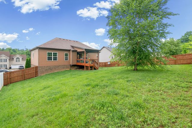 1284 Viewmont Dr, Clarksville, TN 37040