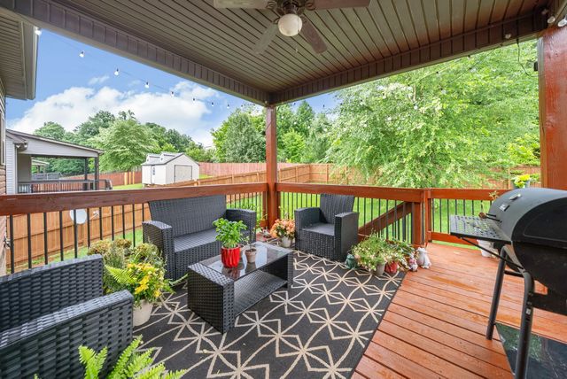 1284 Viewmont Dr, Clarksville, TN 37040