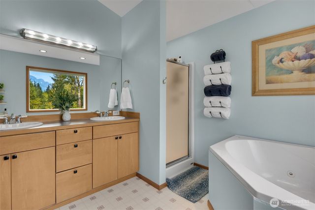 42229 SE 166th Place, North Bend, WA 98045