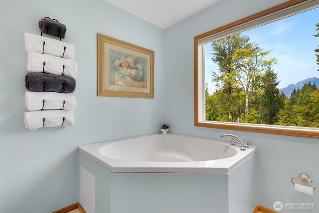 42229 SE 166th Place, North Bend, WA 98045