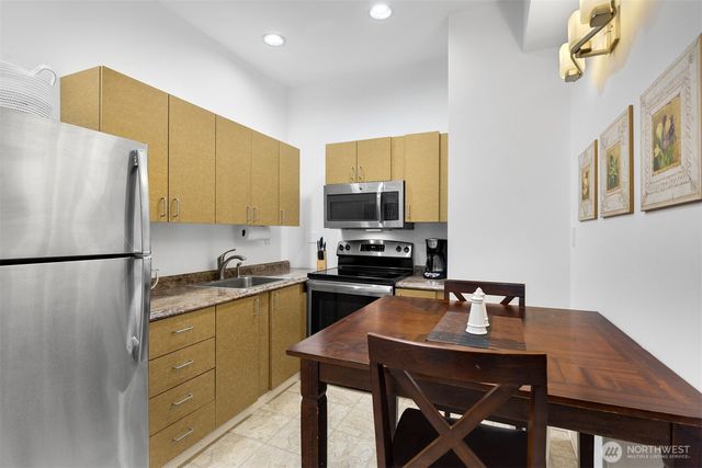 42229 SE 166th Place, North Bend, WA 98045
