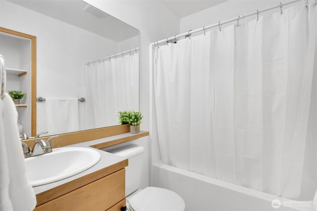 42229 SE 166th Place, North Bend, WA 98045