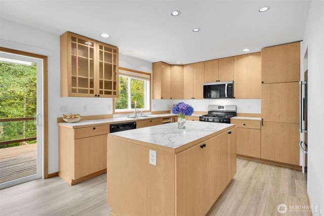 42229 SE 166th Place, North Bend, WA 98045