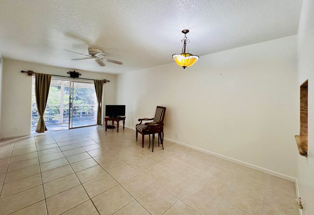 150 Lake Meryl Drive 247, West Palm Beach, FL 33411