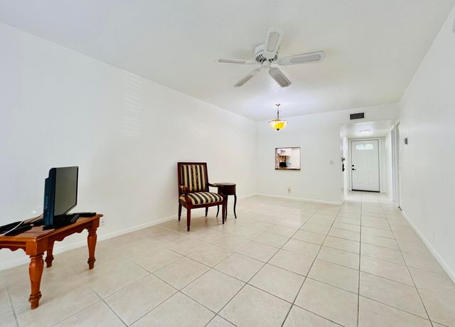 150 Lake Meryl Drive 247, West Palm Beach, FL 33411