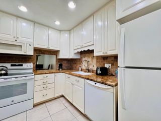 150 Lake Meryl Drive 247, West Palm Beach, FL 33411