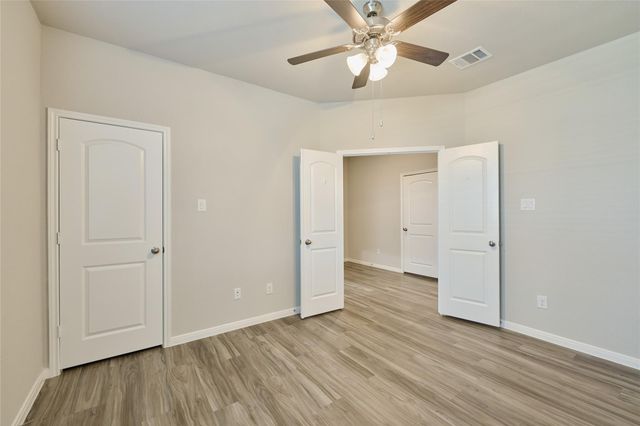 1238 Sandstone Hills Drive, Montgomery, TX 77316