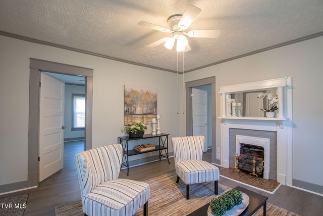 1826 Pittstown Road, Bristol, VA 24201