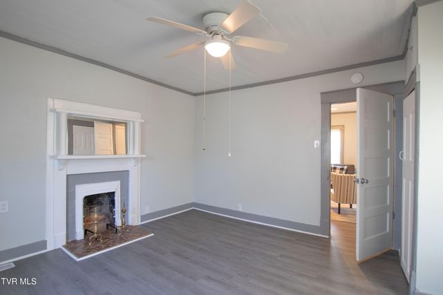 1826 Pittstown Road, Bristol, VA 24201