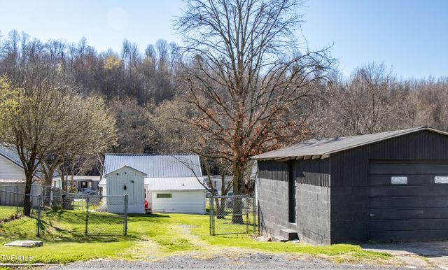 1826 Pittstown Road, Bristol, VA 24201