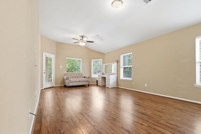 1810 Nantz Lane, Conroe, TX 77304