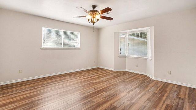3306 Tompkins Drive, Baytown, TX 77521