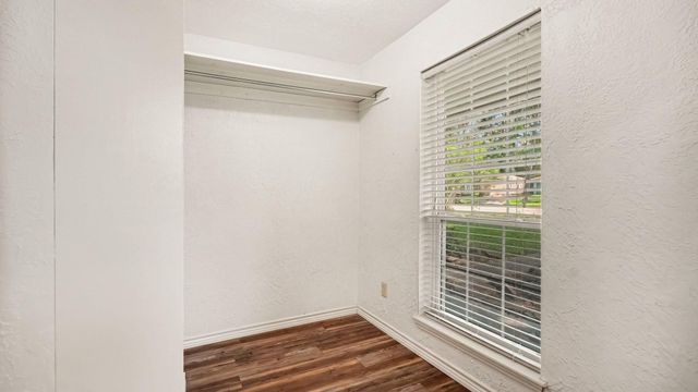 3306 Tompkins Drive, Baytown, TX 77521