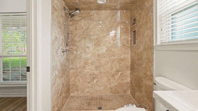 3306 Tompkins Drive, Baytown, TX 77521