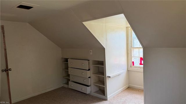 204 Fairview CIR, Portsmouth, VA 23702