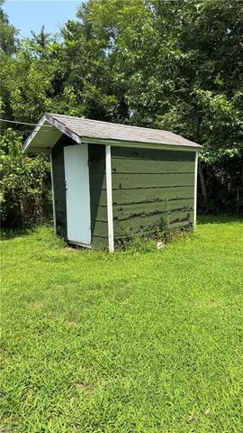 204 Fairview CIR, Portsmouth, VA 23702