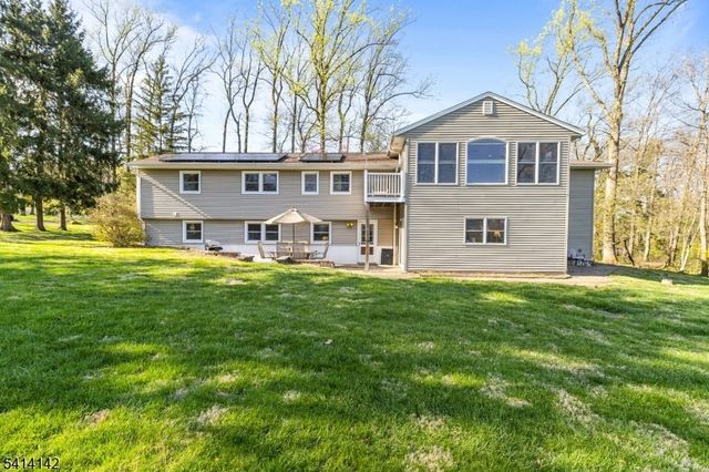 29 Leffler Hill Rd, Raritan Twp., NJ 08822
