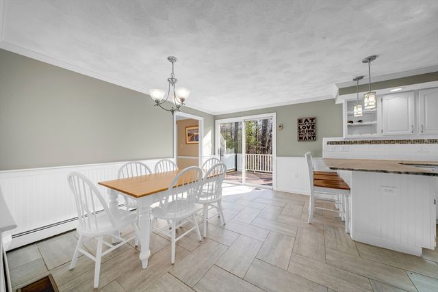 315 Candlestick Rd, North Andover, MA 01845