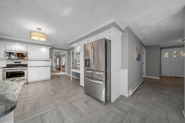 315 Candlestick Rd, North Andover, MA 01845