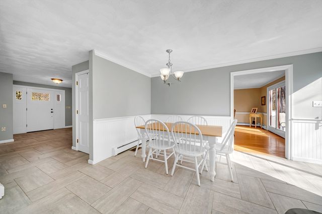 315 Candlestick Rd, North Andover, MA 01845