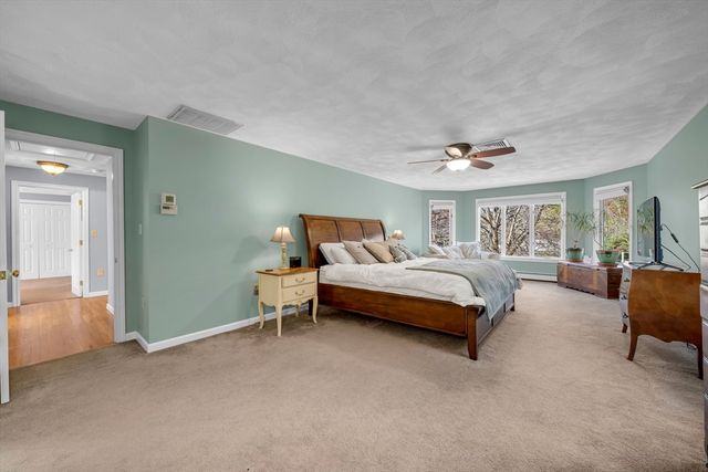 315 Candlestick Rd, North Andover, MA 01845