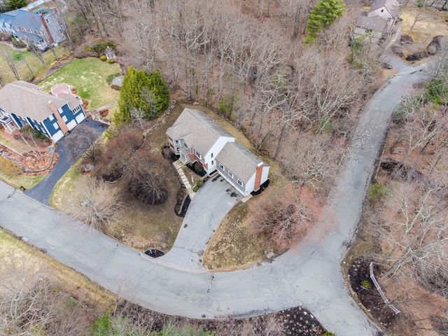 315 Candlestick Rd, North Andover, MA 01845