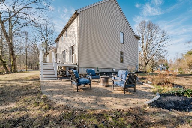 315 Candlestick Rd, North Andover, MA 01845